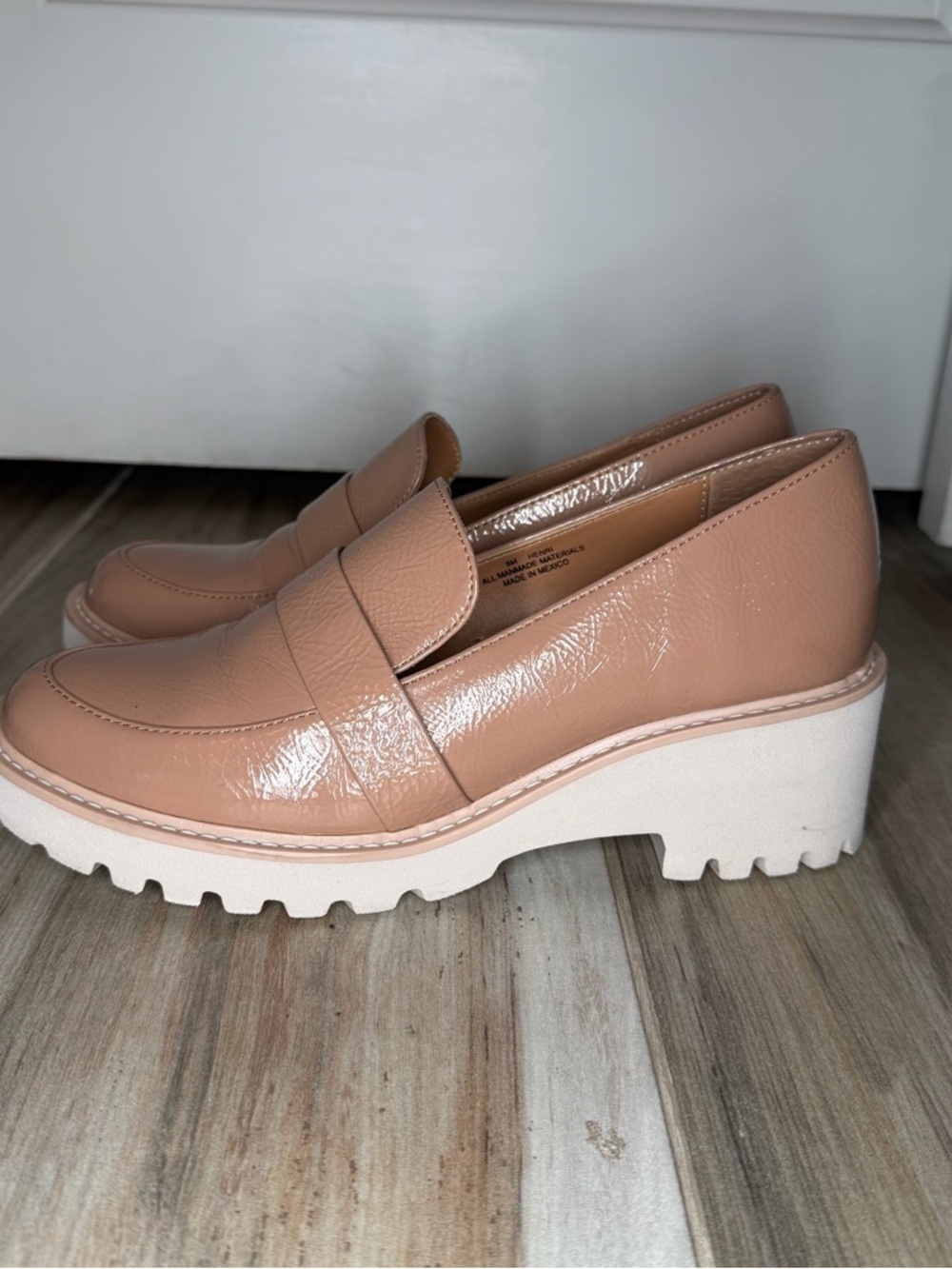 Dolce Vita Henri Loafers Nude / Tan Patent Leather Platform Slip On Womens Sz 8M